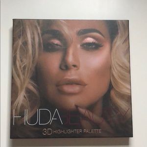 Huda Beauty Makeup - Huda Beauty 3D Highlighter Palette Huda Beauty Makeup - Huda Beauty 3D Highlighter Palette